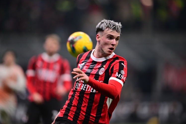 沙巴体育官方网站-莫雷托：那不勒斯曾2500万欧求购&amp;4队想租借，米兰不放A-希门尼斯