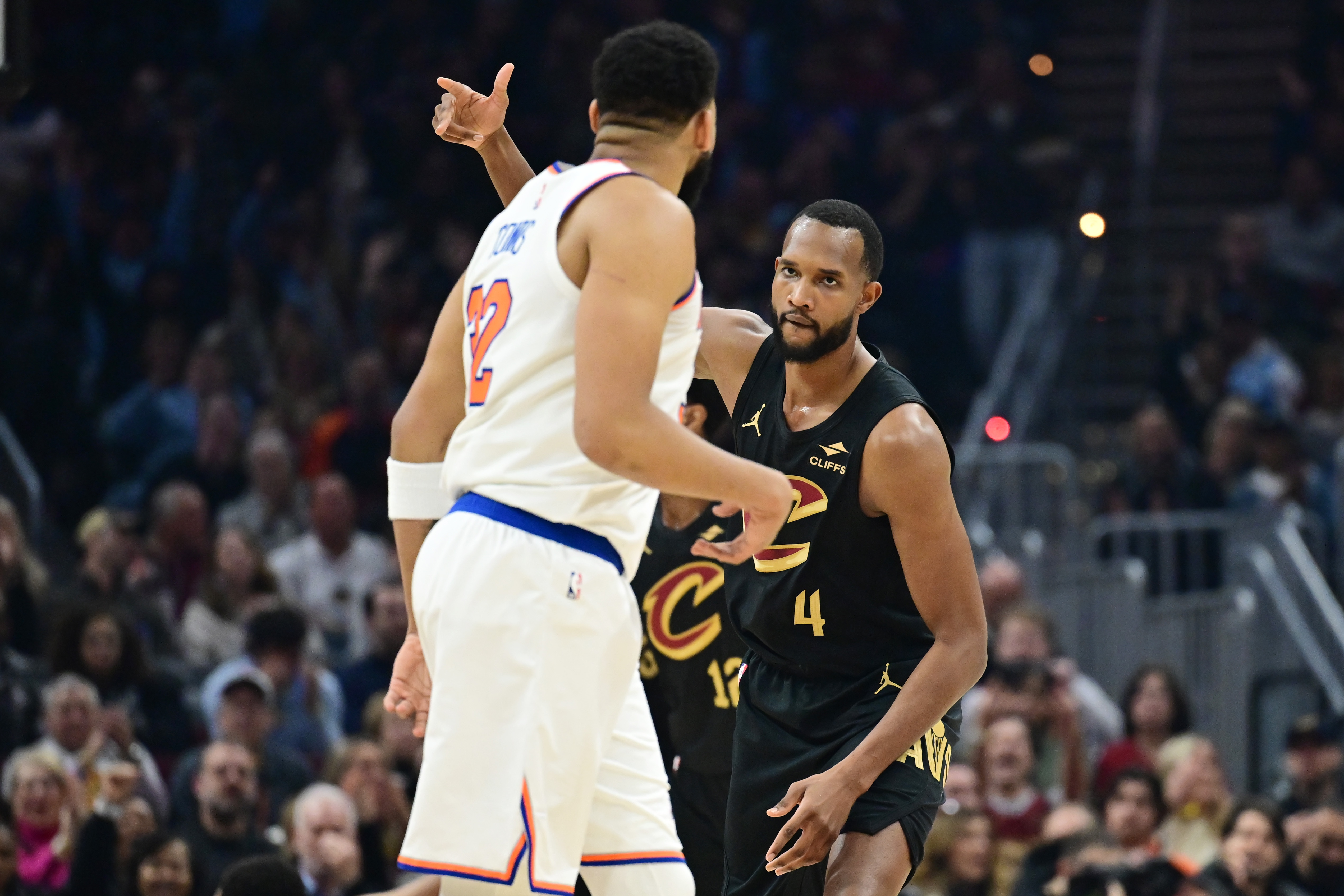 沙巴体育-东部分析：骑士领跑争冠集团 尼克斯魔术搅局 雄鹿绿军沦为中游