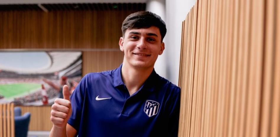 沙巴体育-世体：巴萨重新关注马竞青训后卫斯皮纳，也在关注亚基罗维奇