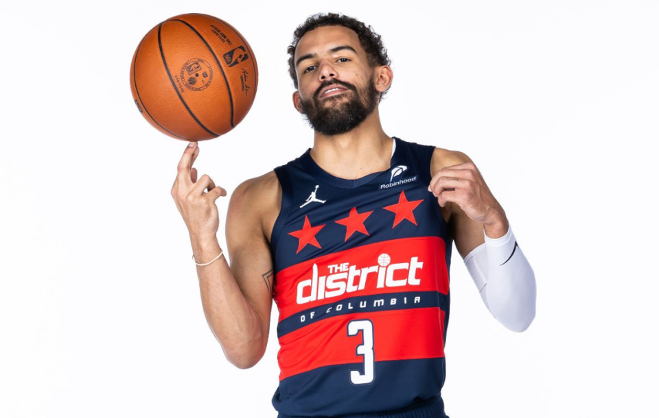 沙巴体育-特雷-杨奇才首秀来了！本周五对阵爵士复出 曾放话盼主场座无虚席