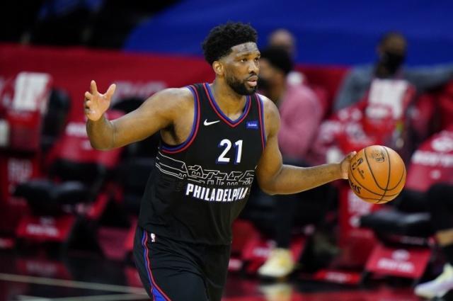 面对潜在对手仅拿6分 恩比德状态下滑76人存隐患